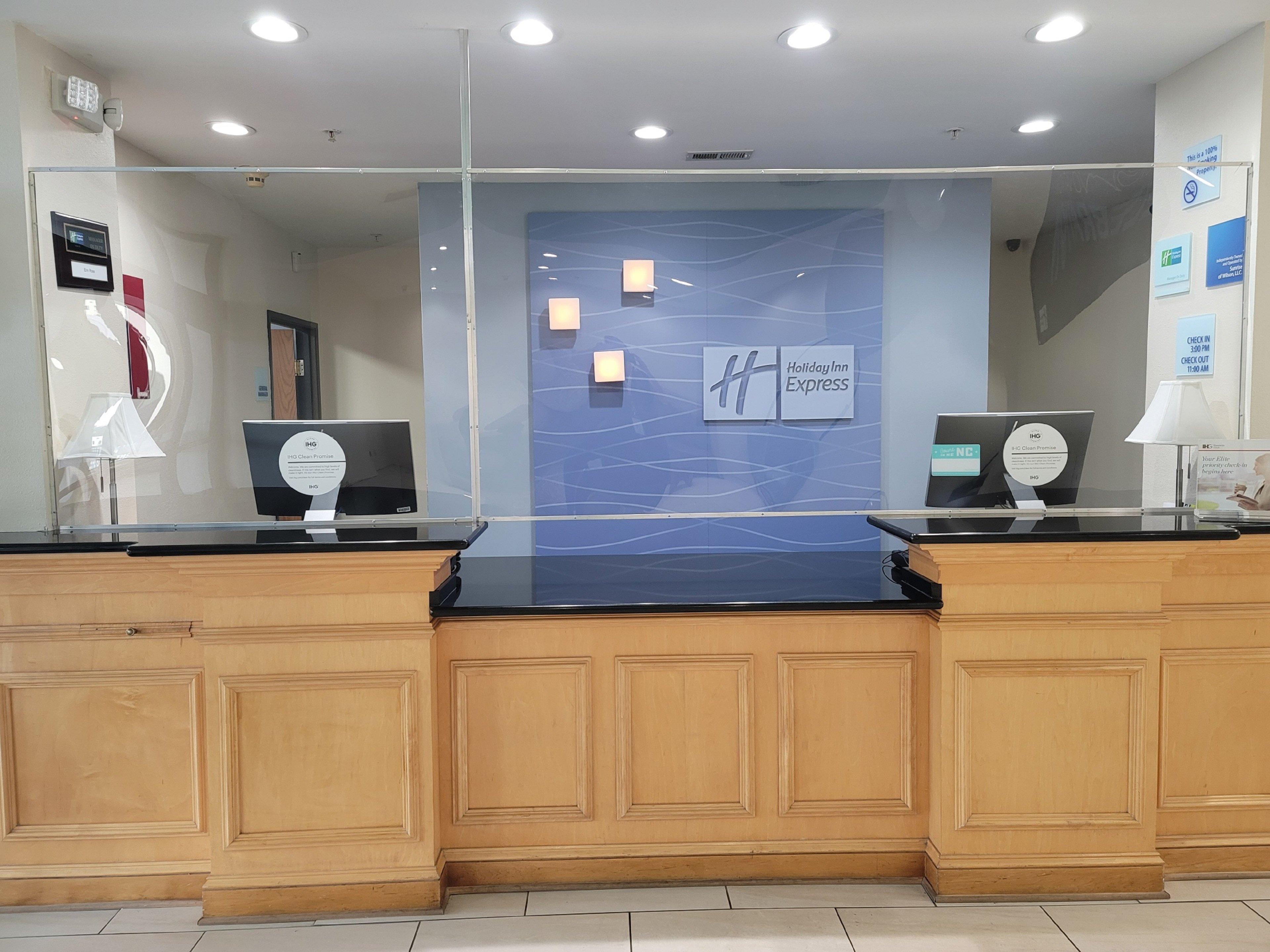 Holiday Inn Express & Suites Wilson-Downtown By Ihg מראה חיצוני תמונה