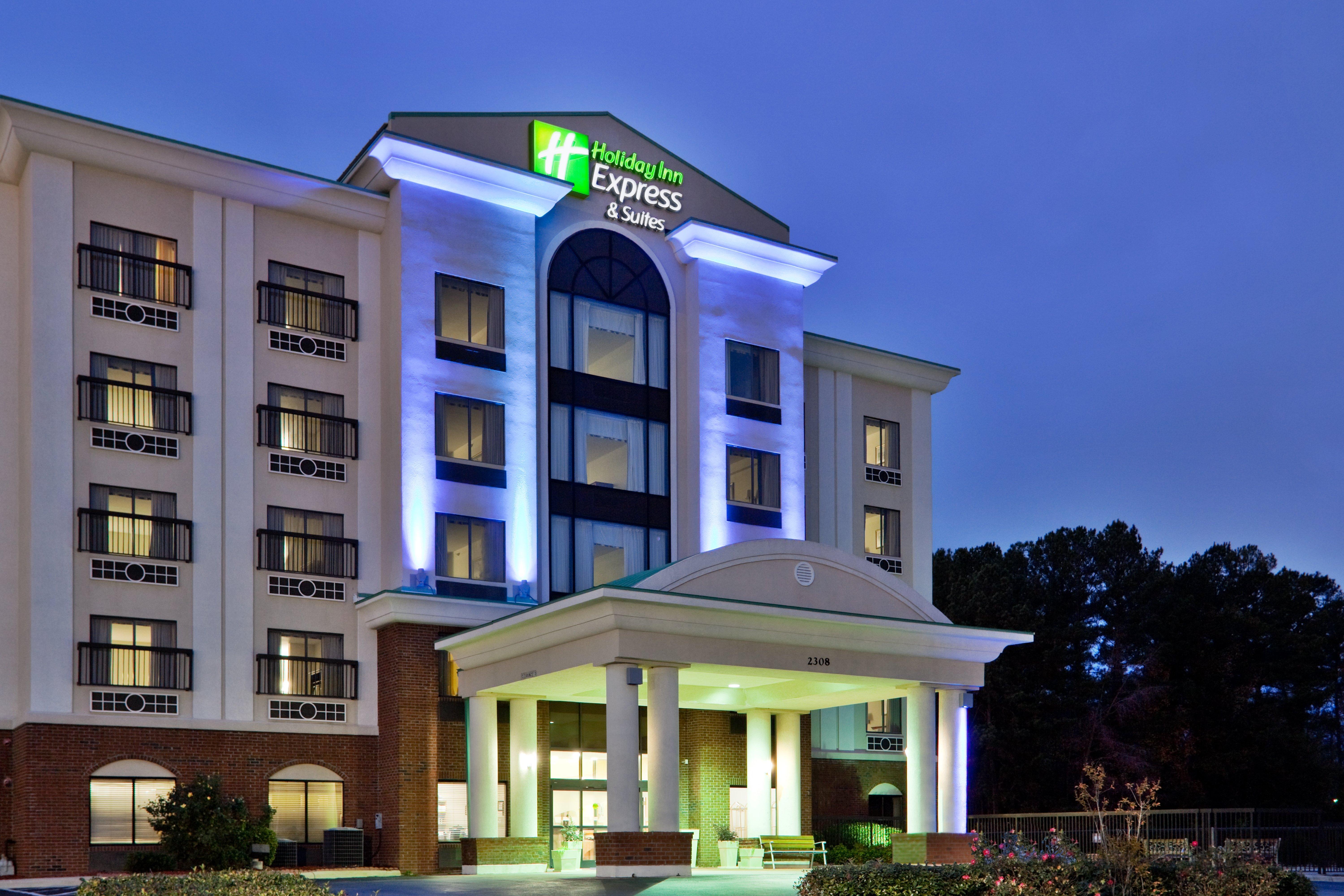 Holiday Inn Express & Suites Wilson-Downtown By Ihg מראה חיצוני תמונה
