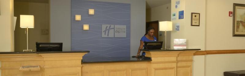 Holiday Inn Express & Suites Wilson-Downtown By Ihg מראה חיצוני תמונה